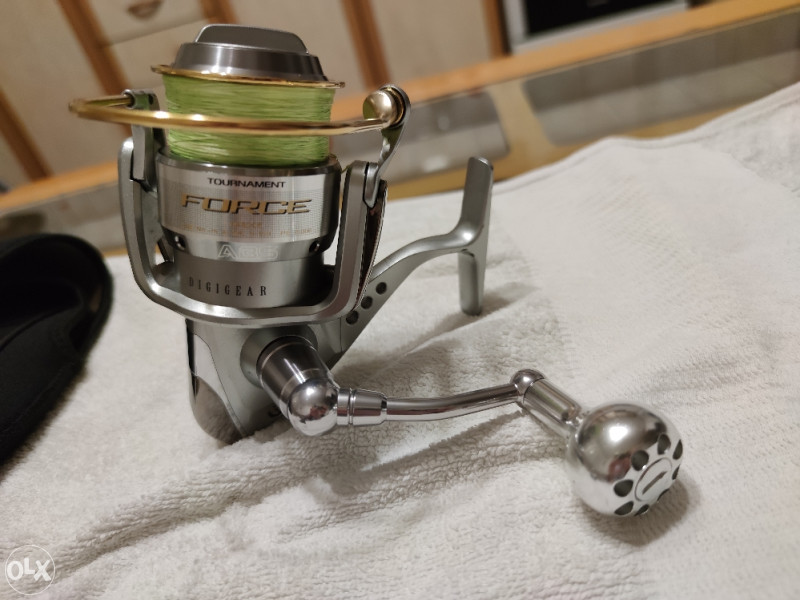 ダイワ トーナメント フォース TOURNAMENT FORCE 3000 ダイワ トーナメント フォース 3500 カスタムアルミノブ装着 DAIWA