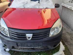 Prednja hauba dacia sandero 08-11