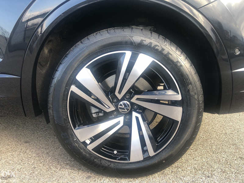 VW Touareg R-Line 3.0 TDI 4Motion 2022.god