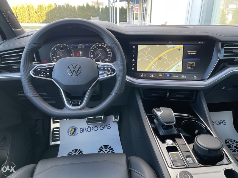 VW Touareg R-Line 3.0 TDI 4Motion 2022.god