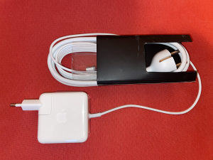 Apple MagSafe 2 45W punjač