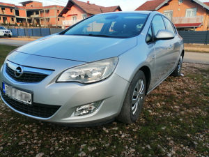 Astra J 1.6 plin
