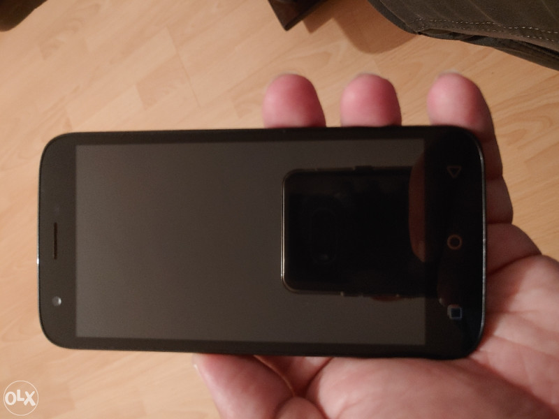 Tesla mobitel