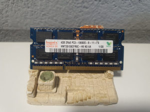 Hynix 4GB DDR3 1.5V 1333MHz 10600S laptop memorija
