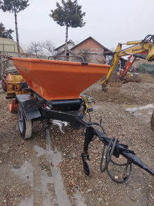 Posipac za so i umjetno djubrivo
