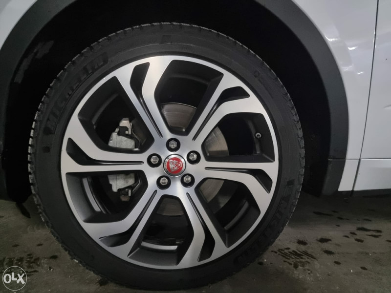 Jaguar E-Pace r-dynamic first edition 1. Vlasnik