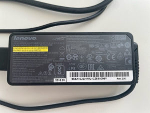 Lenovo adapter 20v