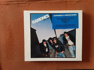 Ramones-leave home