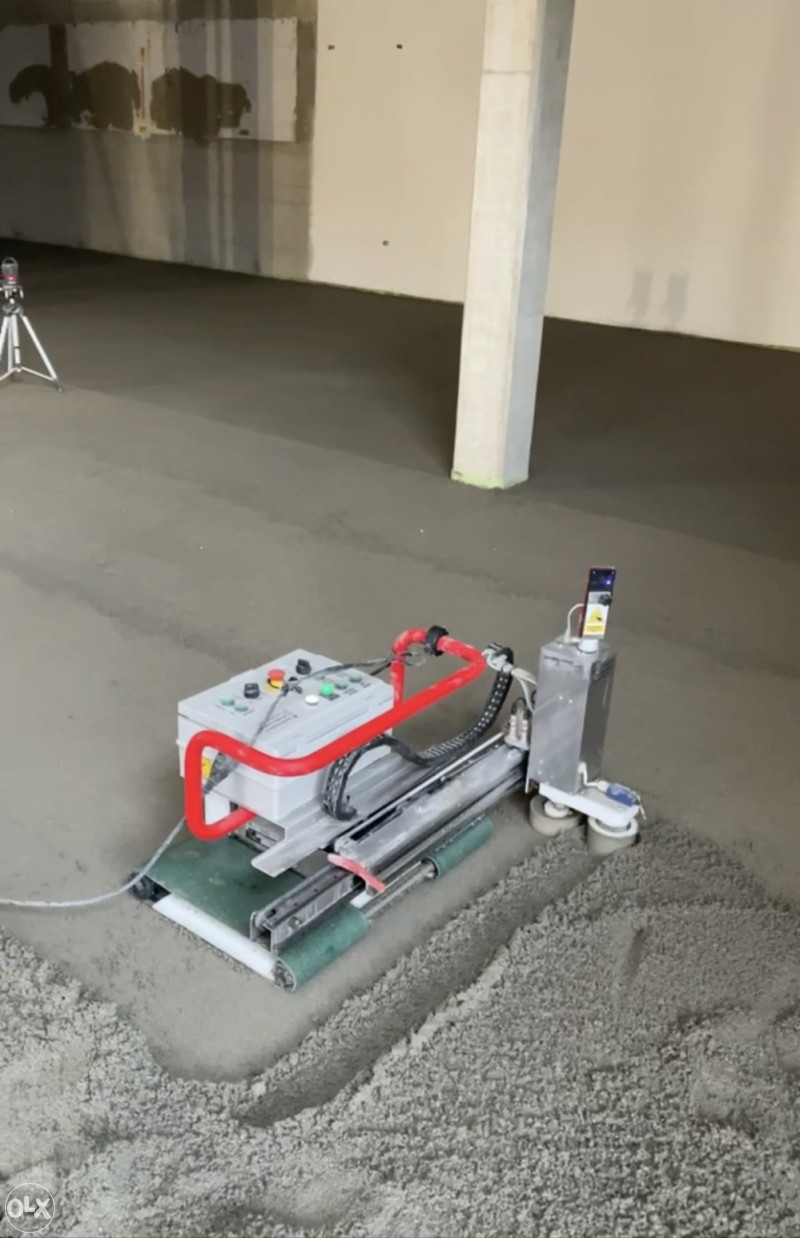 ROBOT ZA RAVNANJE GLAZURE *Clapa floor master 130*