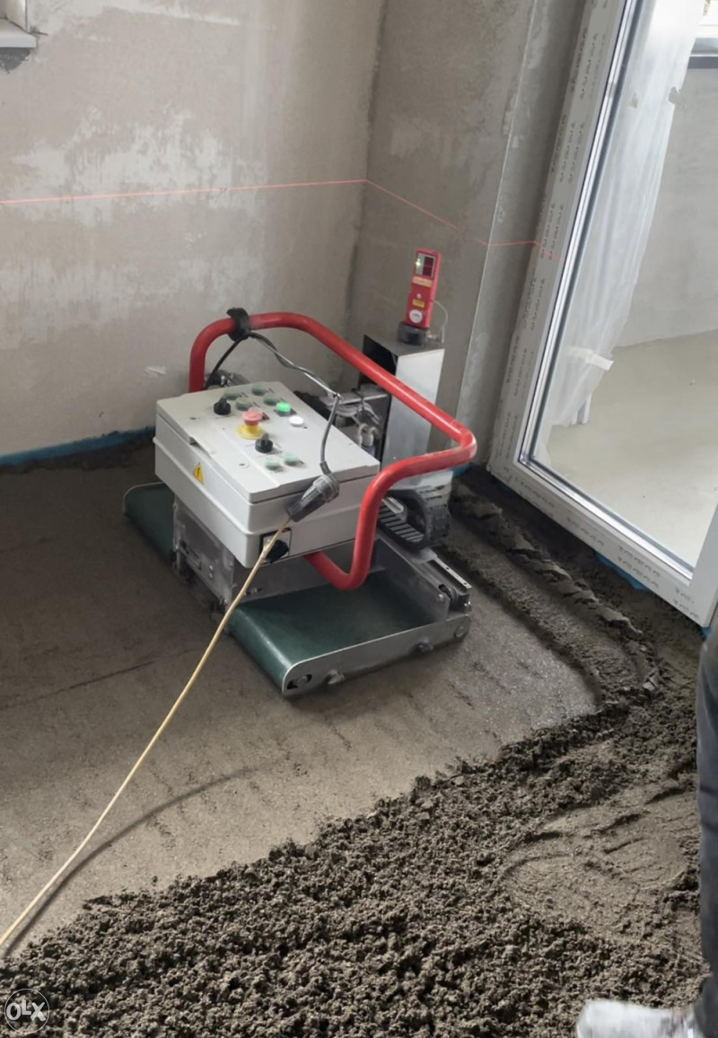 ROBOT ZA RAVNANJE GLAZURE *Clapa floor master 130*