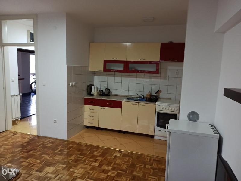 Stan Izeta Sarajlića, Tuzla 75000 2