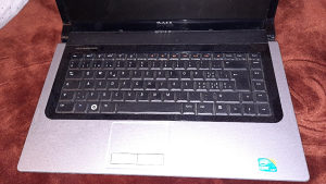 Laptop DELL STUDIO 1557  (i7 + 4 giga ddr3)