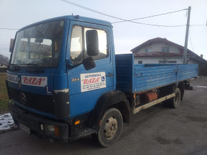 MERCEDES 814 KAMION AUTOŠKOLA