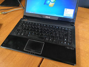 Asus laptop i5 4gb 500gb