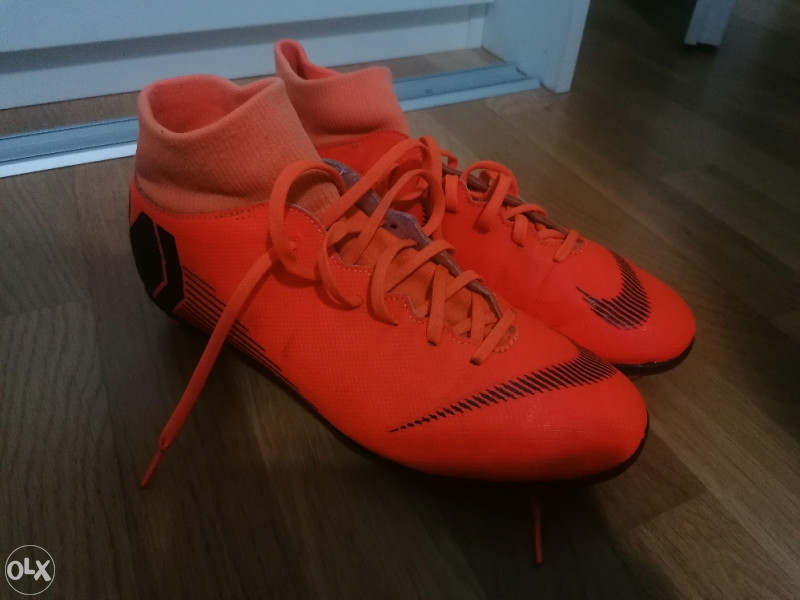 nike jr hypervenom
