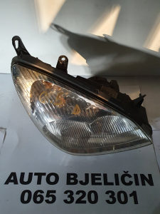 Far Desni Citroen C5 (Citrojen C5)