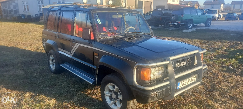 Isuzu Trooper 2.6 benzin