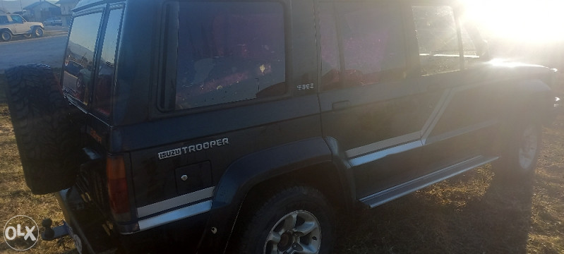 Isuzu Trooper 2.6 benzin