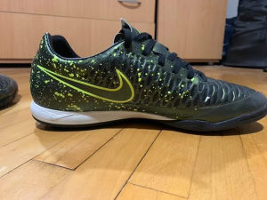 Patike Nike magista