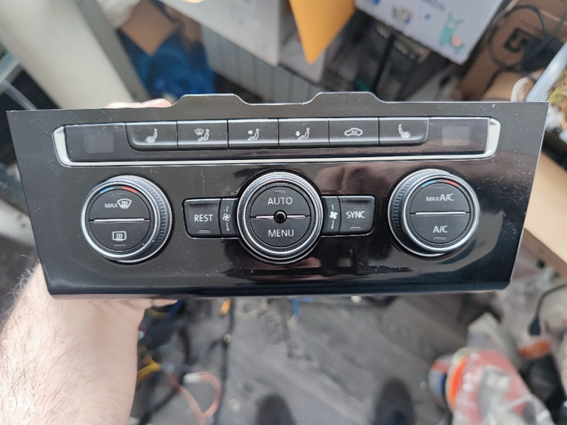 Climatronic klima komande passat b8 - Prekidači za automobile - OLX.ba