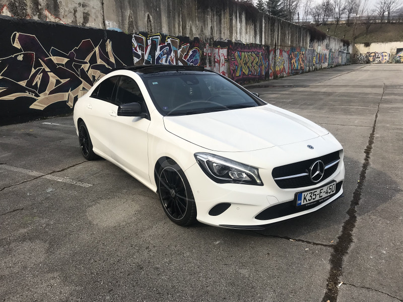 Mercedes Benz CLA 200