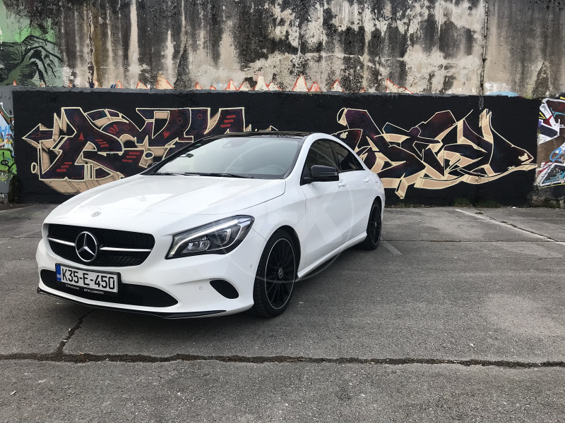 Mercedes Benz CLA 200