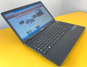 Laptop Samsung 15.6&quot; E2-1800 /500GB/8GB/Radeon 1GB