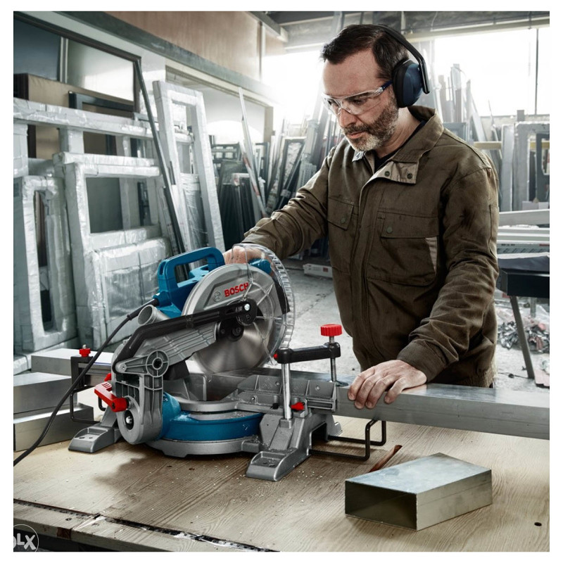 Bosch preklopna pila testera GCM 216 Professional