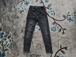 Zara zenske pantalone