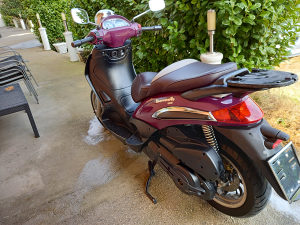 Piaggio beverly 500