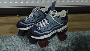 Roleri , role SKECHERS na 4 kotača DISCO 38.br