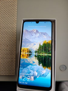HUAWEI P30 lite