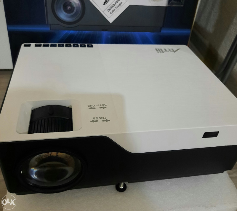Projektor Artlii Stone,Full HD      50-300 inch