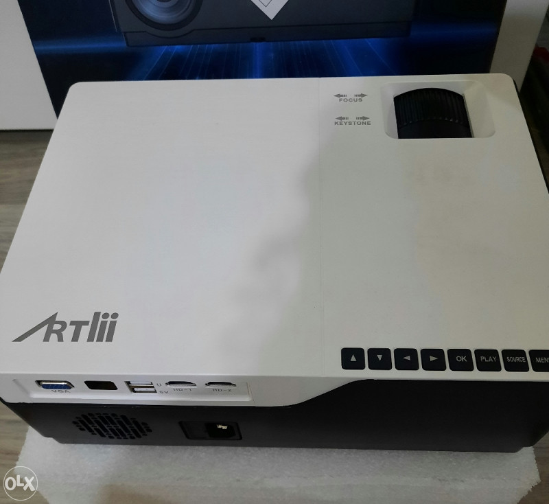 Projektor Artlii Stone,Full HD      50-300 inch