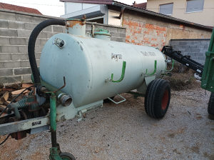 Cisterna za traktor