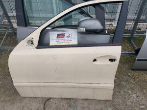 Prednja lijeva vrata mercedes w211