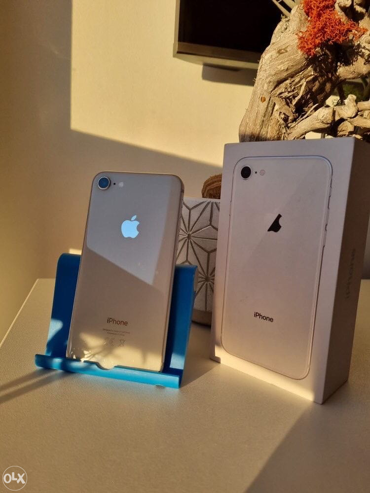 IPhone 8 64gb