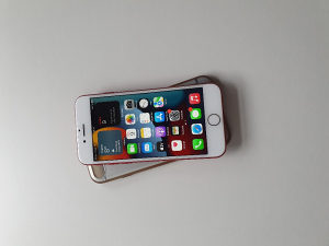 IPhone 7 - Product Red - 128 GB - 100% Baterija