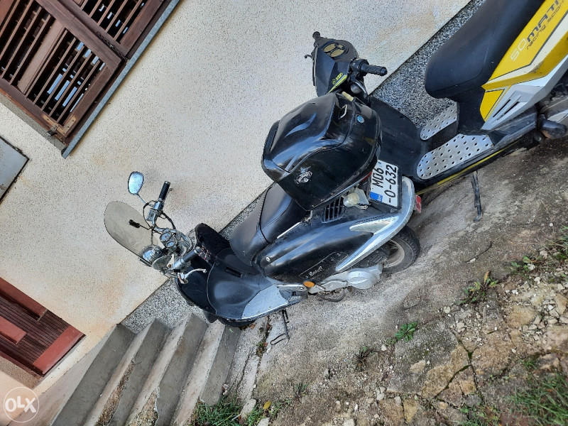 Motor retro 125 cc 2011god bh papiri