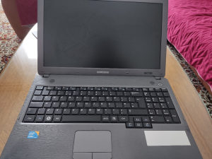 Laptop Samsung P530 I3 15.6" Displej