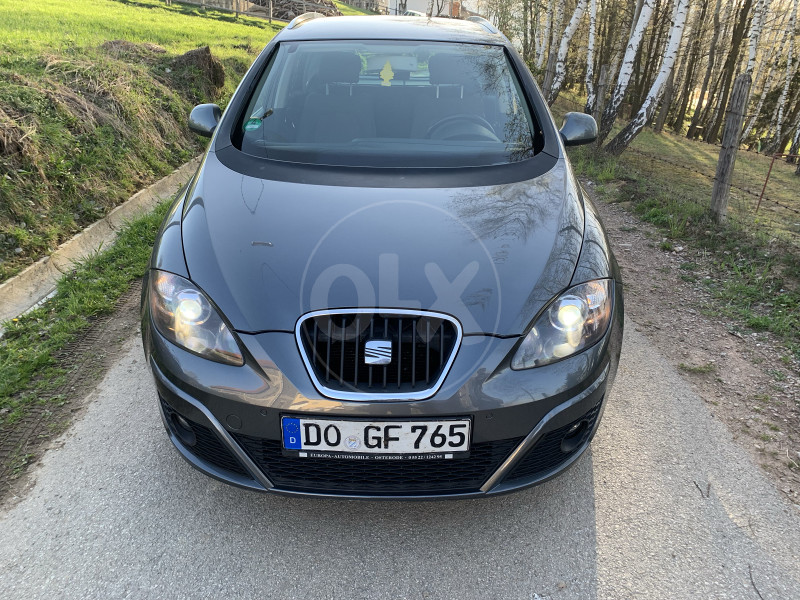 Seat Altea 1,6 tdi 2012 god Full oprema plaćeno sve do Seat