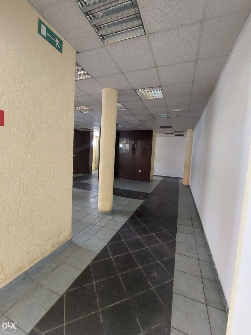 POSLOVNI PROSTOR / SANSKI MOST/ 504 m2