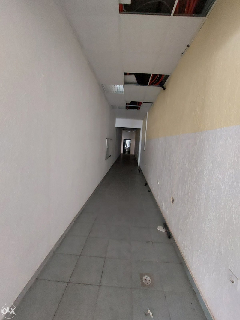 POSLOVNI PROSTOR / SANSKI MOST/ 504 m2