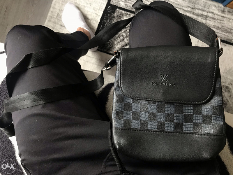 Muska torbica Louis Vuitton - Torbe - OLX.ba