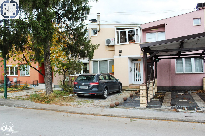 DHM prodaje: dvoetažni stan, dupleks kuće Pejton