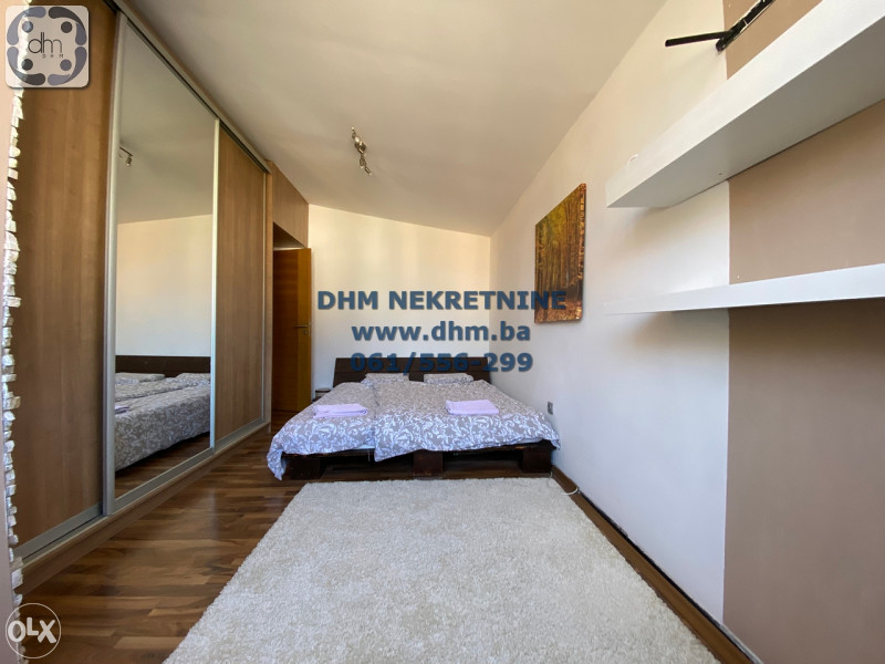 DHM prodaje: dvoetažni stan, dupleks kuće Pejton