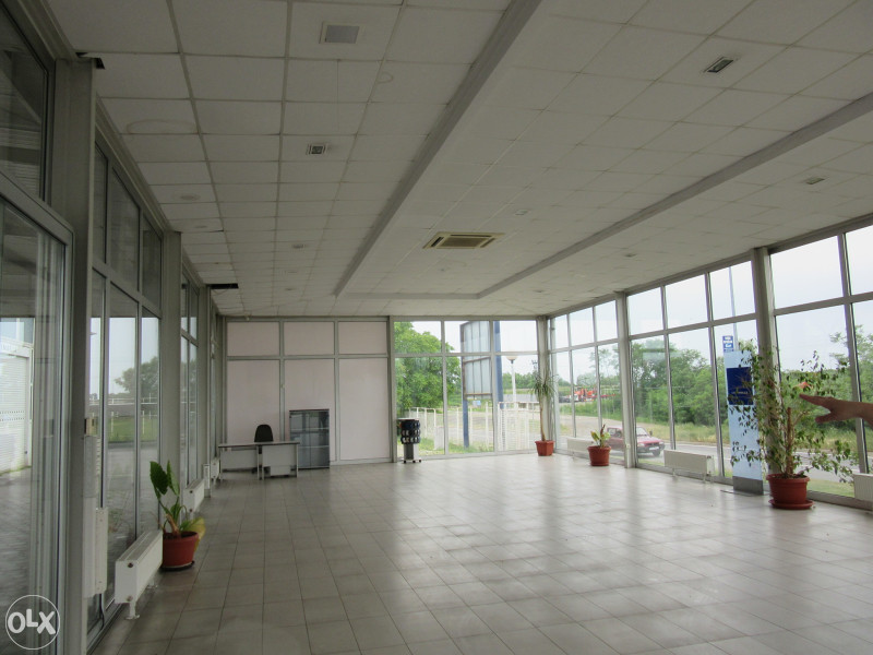 Poslovni objekt, 2000 m², Slavonski Brod, HR