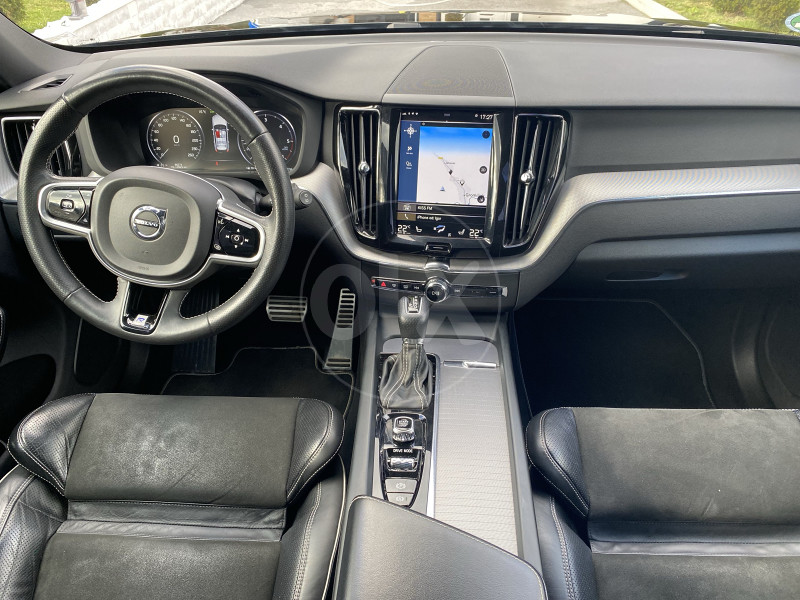 Volvo XC60 R Design