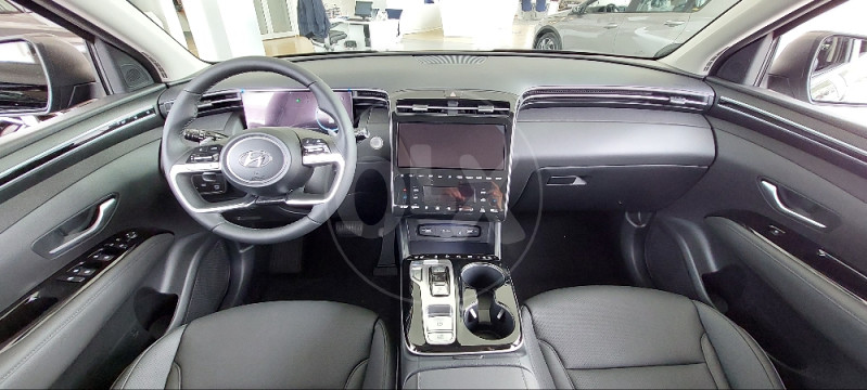 HYUNDAI TUCSON 1.6 T-GDI 6AT 4WD HYBRID LUXURY