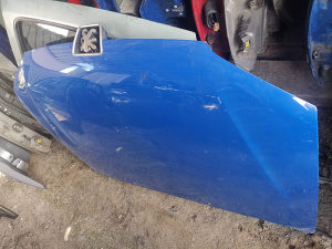 Hauba Peugeot 106 prednja plava